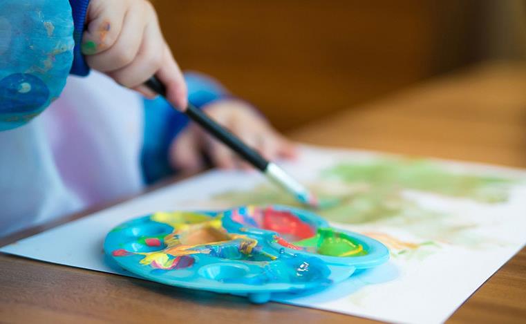 //www.sonderly.io/_im/product/t22467/tgfi22227/761/469/embracing-autism-in-childcare-settings.jpg