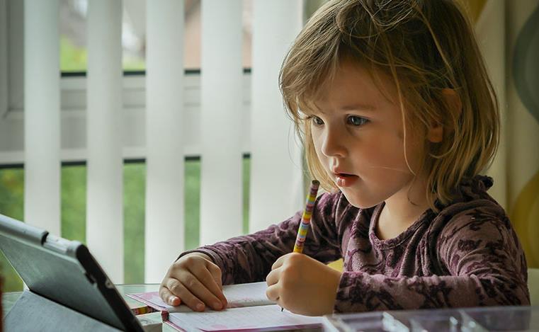//www.sonderly.io/_im/product/t22476/tgfi22228/761/469/understanding-and-supporting-students-with-autism.jpg